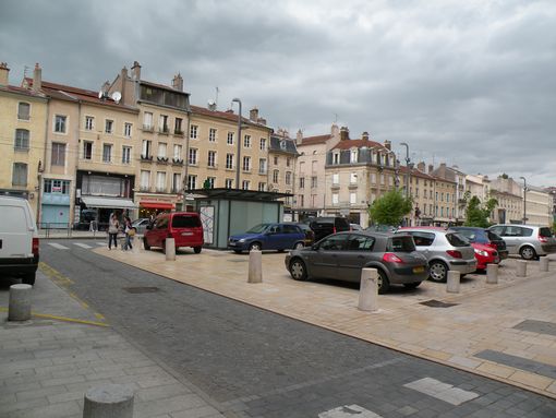  parvis de la cathédrale